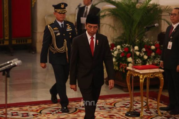 Jawab Permintaan ICW, Jokowi: Tam Tim Tam Tim, Hahaha - JPNN.COM