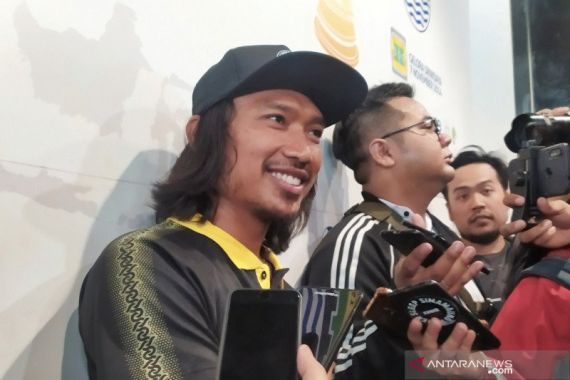 Perkenalan Unik, Hariono Resmi jadi Pemain Bali United - JPNN.COM