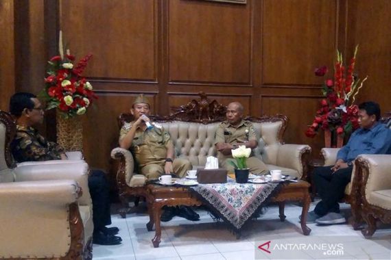 Bupati Banyumas Kesal: Rentenir Harus Dihukum Pidana - JPNN.COM