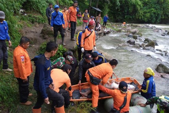 25 Orang Tewas, KNKT dan Polisi Diminta Usut Penyebab Kecelakaan Bus Sriwijaya - JPNN.COM