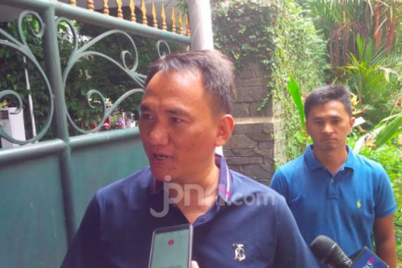 Andi Arief Sampaikan Kalimat Menohok ke Marzuki Alie, Jleb! - JPNN.COM