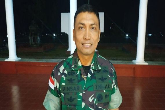 Baku Tembak TNI vs KKB di Nduga Hingga Malam, 1 Prajurit Terluka - JPNN.COM