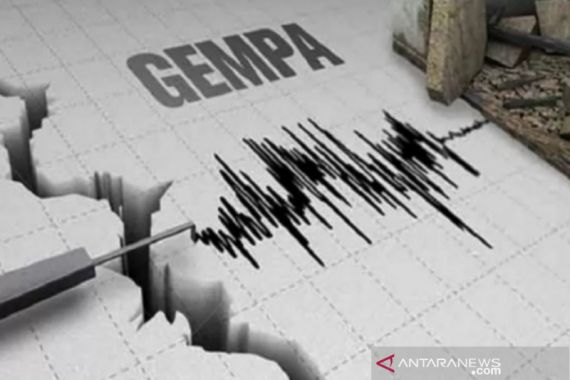 Gempa 6,8 SR di Maluku Utara, Ratusan Rumah Warga Hancur - JPNN.COM