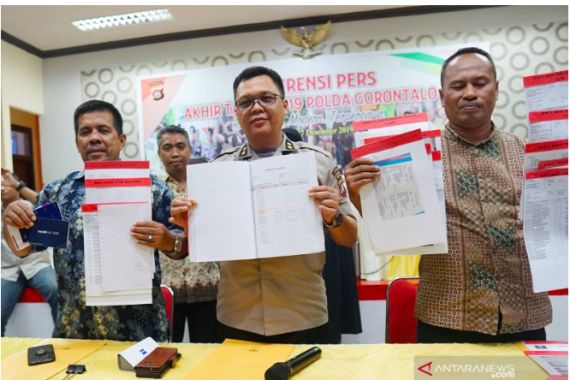 Kasus Penipuan Umrah: 60 Jemaah Tertipu Rp 1Miliar - JPNN.COM