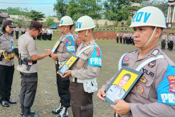 3 Polisi yang Bikin Malu Korps Bhayangkara Itu Akhirnya Dipecat dengan Tidak Hormat - JPNN.COM