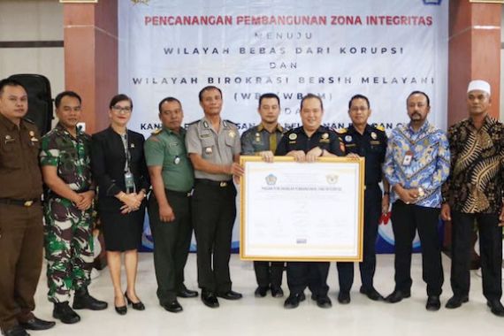 Bea Cukai Gencar Mencanangkan Zona Integritas - JPNN.COM