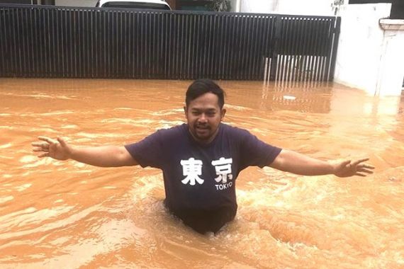 Rumah Kebanjiran, Bedu: Selamat Datang Banjir - JPNN.COM