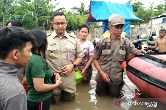 Catatan untuk Anies Cegah Banjir Jakarta: Ada 12 Titik Sungai Belum Dinormalisasi - JPNN.COM