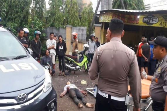 Berita Duka, Salim Azhari Meninggal Dunia Bersimbah Darah - JPNN.COM