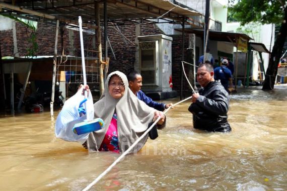 Hadapi Banjir, Pemprov DKI Jakarta Bakal Revitalisasi dan Bangun Waduk di 2023 - JPNN.COM