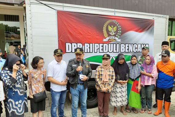 DPR Berharap Korban Banjir Tetap Bersabar - JPNN.COM