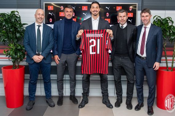 Alasan Unik Ibrahimovic Pilih Nomor 21 di AC Milan - JPNN.COM