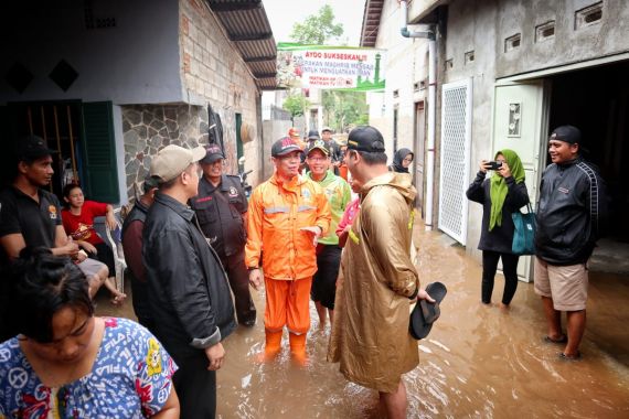 Bang Purwanto: Banjir Jakarta Kita Atasi Bersama - JPNN.COM