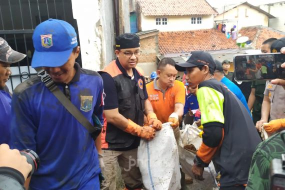Banjir Jakarta Ramai di Medsos, Apa Kata Anies? - JPNN.COM