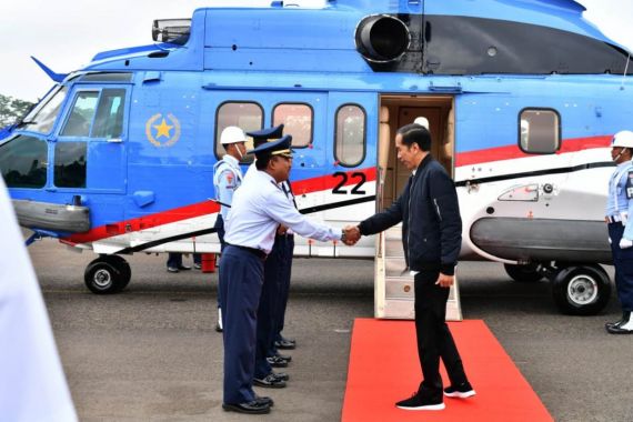 Pesawat Jokowi Gagal Mendarat, Ini Cerita Staf Khusus Presiden - JPNN.COM
