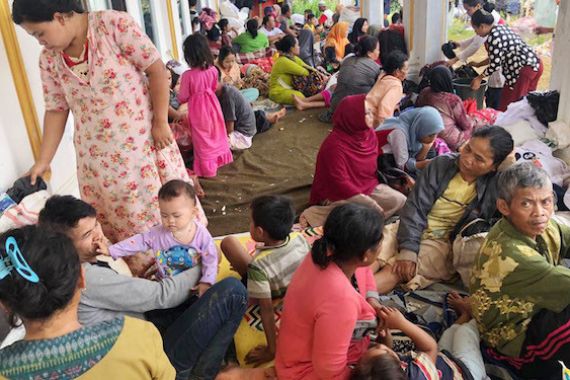  4.174 Warga Desa Cileuksa Bogor Jadi Korban Banjir dan Tanah Longsor - JPNN.COM