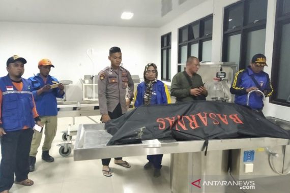 Jasad Arif Mahendra Ditemukan 100 Meter dari Lokasi Tenggelam - JPNN.COM