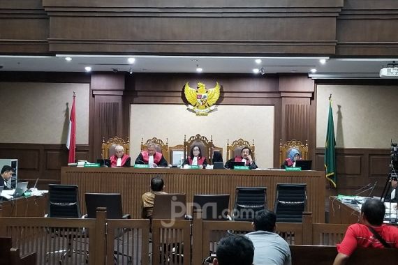 Sidang Korupsi Alkes Banten, Saksi Akui Beri Uang Rp 700 Juta ke Rano Karno - JPNN.COM