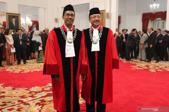 Daniel dan Suhartoyo Jadi Hakim Mahkamah Konstitusi - JPNN.COM