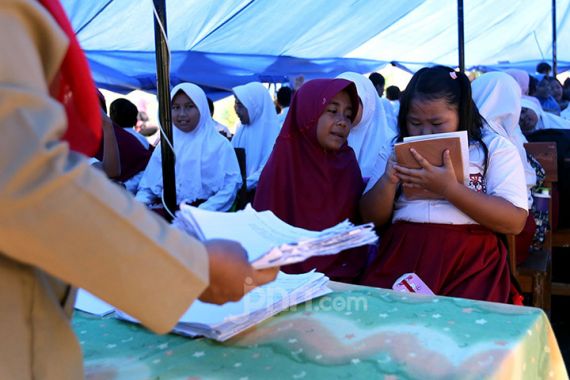 Vaksinasi Anak Usia 12-17 Tahun Dilaksanakan di Sekolah - JPNN.COM