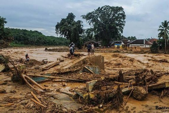 Dinas ESDM Banten: Ada 100 Tambang Liar di Gunung Halimun Salak - JPNN.COM