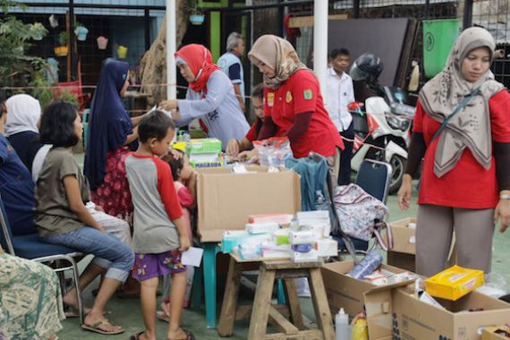 Kemnaker Bentuk Posko Kesehatan bagi Warga Korban Banjir - JPNN.COM