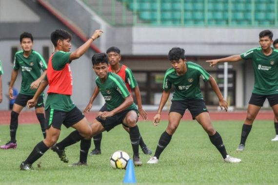 Tim Piala Soeratin Bekasi U-17 Paksa Timnas Indonesia U-16 Bermain Imbang 1-1 - JPNN.COM