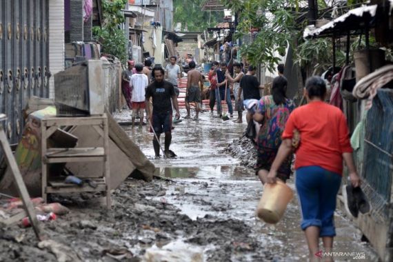 51 Kelurahan di Kota Bekasi Diterjang Banjir - JPNN.COM
