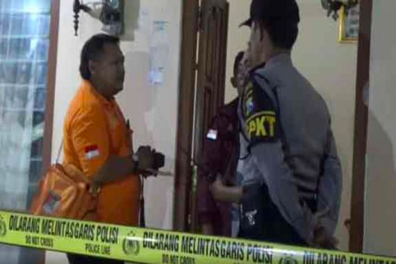 Dua Granat Aktif Ditemukan di Rumah Purnawirawan Polri - JPNN.COM