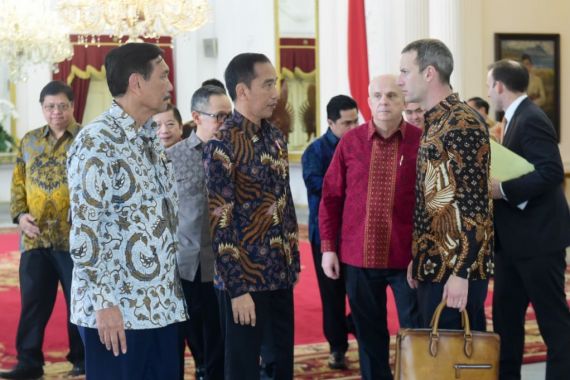 Jokowi Ajak Investor Asing Ikut Membangun IKN dan Natuna - JPNN.COM