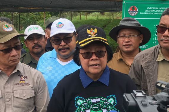 Menteri LHK: Penghijauan di Lebak dan Bogor Dilakukan Bersamaan dengan Konservasi Tanah dan Air - JPNN.COM