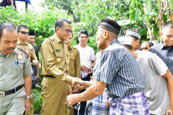 Gubernur Sulsel Kena OTT KPK, Anak Buah tak Menyangka Sampai Cek Hp - JPNN.COM