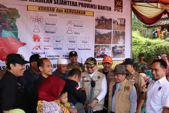PKS Perjuangkan Aspirasi Korban Banjir Lebak Banten - JPNN.COM