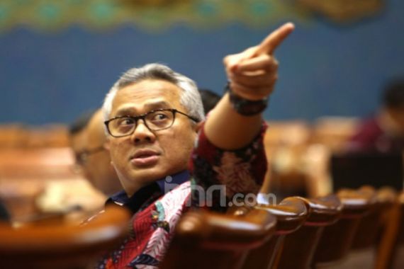 Dicopot DKPP Sebagai Ketua KPU, Arief Budiman Bereaksi, Evi pun Membela - JPNN.COM