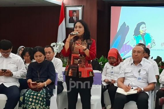 Menteri Bintang Pastikan Ada Tempat Khusus Ibu Menyusui di Pengungsian Banjir - JPNN.COM