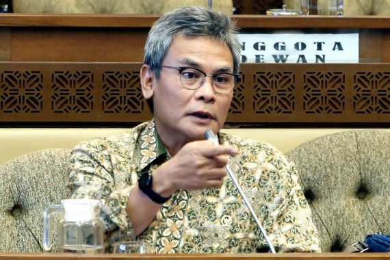 Eks Jubir KPK Melihat Sisi Positif Rencana Kapolri Rekrut Novel Baswedan Cs - JPNN.COM