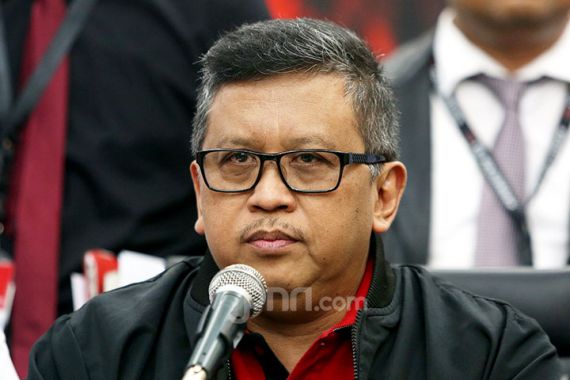 Bersaksi untuk Penyuap Wahyu Setiawan, Sekjen PDIP Tegaskan Tak Ada Perintah Rasywah - JPNN.COM