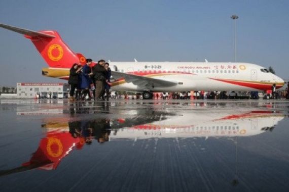 Darurat Corona Turun ke Level II, Warga Beijing Langsung Borong Tiket Pesawat - JPNN.COM
