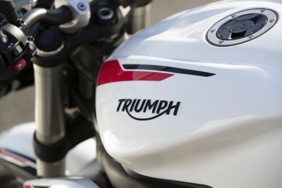 Gandeng Bajaj Auto, Triumph Akan Produksi Motor 250 Cc - JPNN.COM