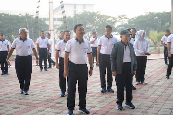 Wapres Ma’ruf Amin Olahraga Bersama di Markas Besar TNI AL - JPNN.COM