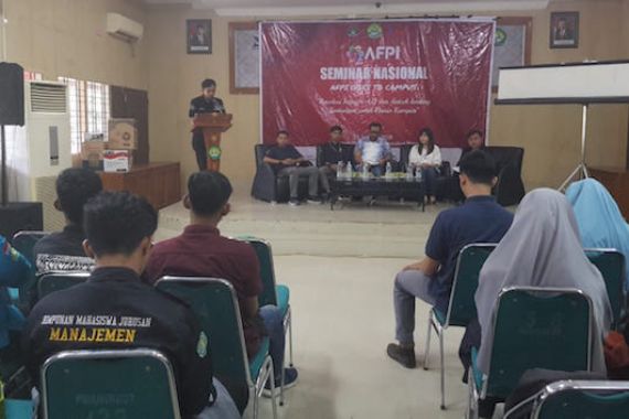 Menghadapi Revolusi Industri 4.0, AFPI Ajak Mahasiswa Melek Fintech - JPNN.COM