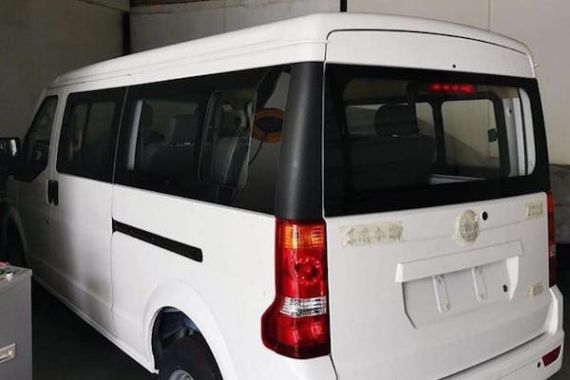 DFSK Siapkan Mobil Minivan untuk Tantang Wuling Formo - JPNN.COM