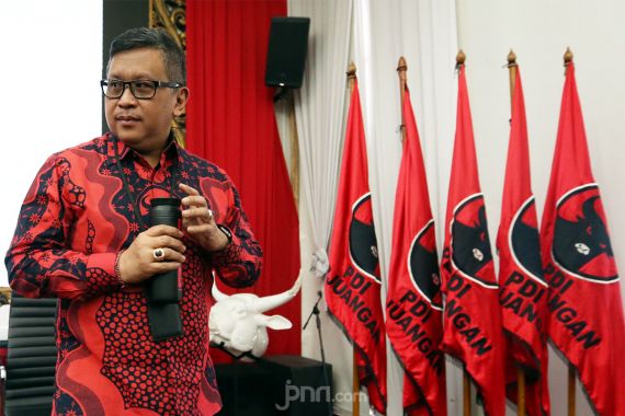 Hasto: Pak Jokowi Minum Temu Lawak, Jadi Presiden - JPNN.COM