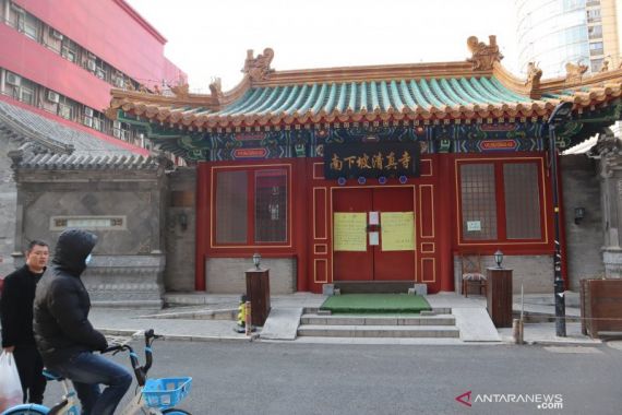 Tiongkok Tutup Masjid dan Gereja Gegara COVID-19, Bagaimana dengan Perayaan Imlek? - JPNN.COM