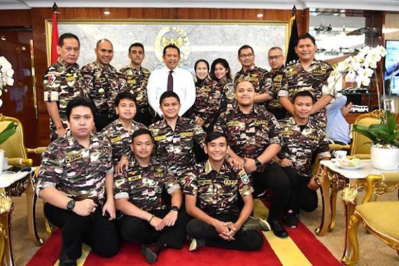 Bamsoet Dukung Warga Sipil Jadi Komponen Cadangan Pertahanan Negara - JPNN.COM