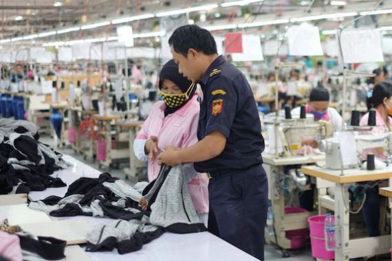 Produktivitas Pekerja Indonesia Terendah di ASEAN, UU Cipta Kerja Hadirkan Solusi - JPNN.COM
