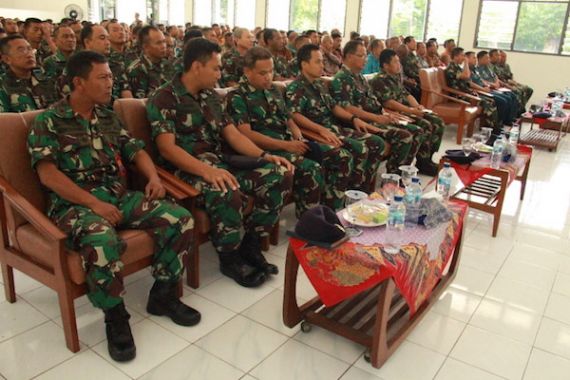 Personel Lanal Batuporon Terima Sosilisasi Pengamanan Daerah Objek Vital - JPNN.COM