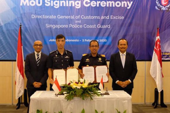 Bea Cukai dan Singapore Police Coast Guard Bersinergi Mengawasi Perbatasan Laut - JPNN.COM