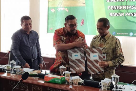 Kementan Dorong Koneksi Antar-Pulau Untuk Tingkatkan Akses Pangan Masyarakat - JPNN.COM