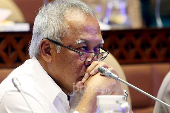 Kepala BNPB Beber Alasan Menteri PUPR Tidak Terjangkit Corona Setelah Kontak dengan Menhub - JPNN.COM